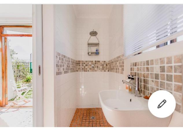Mountain Peaks Hotel Hout Bay Ngoại thất bức ảnh